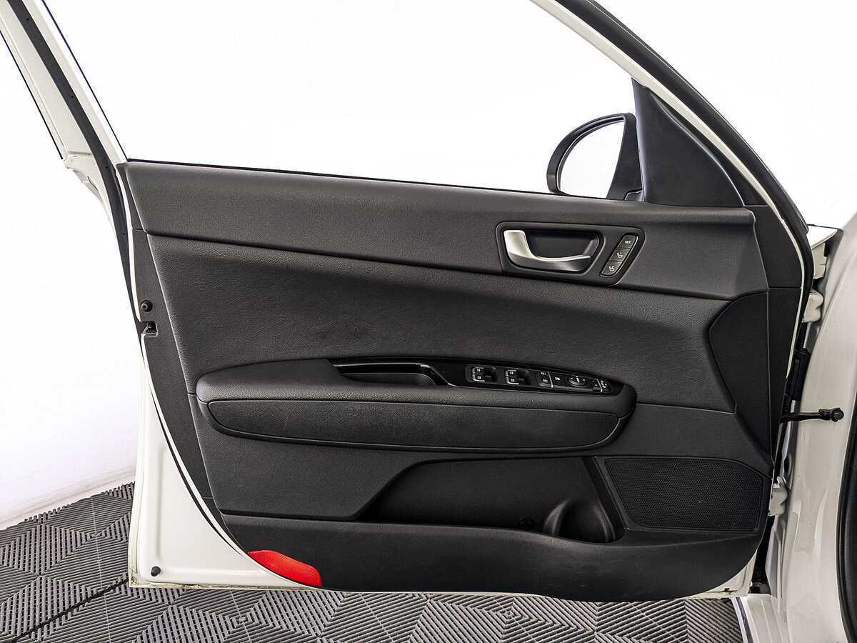 Б/У Киа Оптима 2017 года. Фото: #18