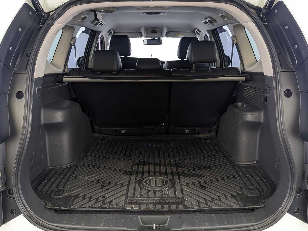 Б/У Митсубиши Паджеро Спорт 2017 года. Фото: #9