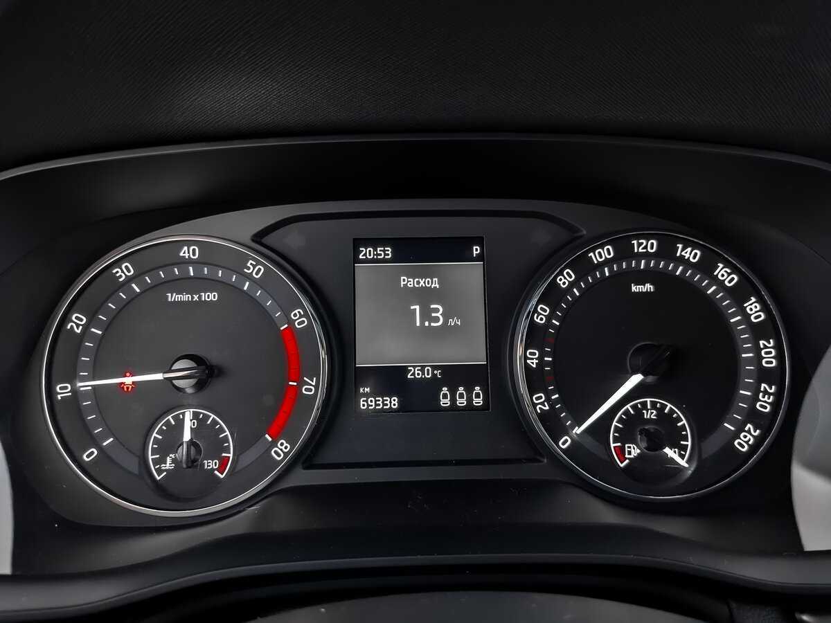 Б/У Шкода Октавия 2021 года. Фото: #15