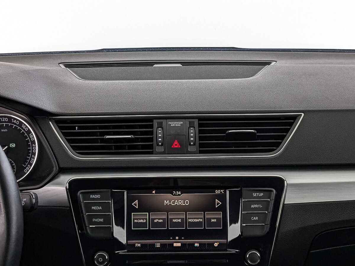 Б/У Шкода Суперб 2018 года. Фото: #15