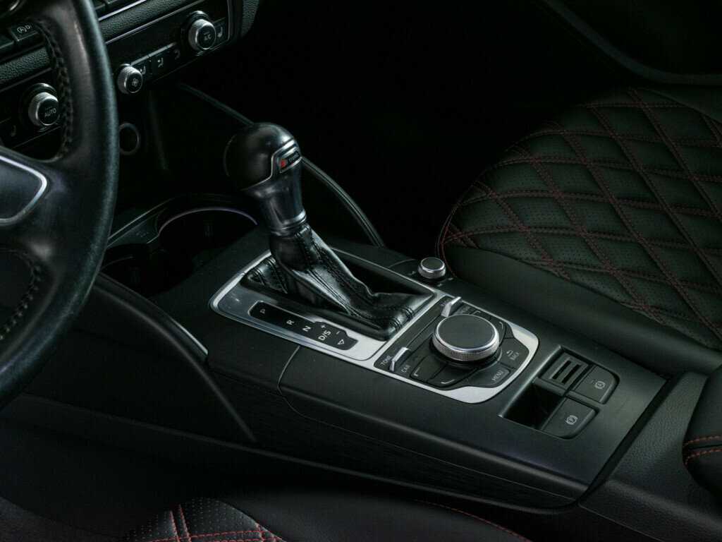 Б/У Ауди А3 2013 года. Фото: #12