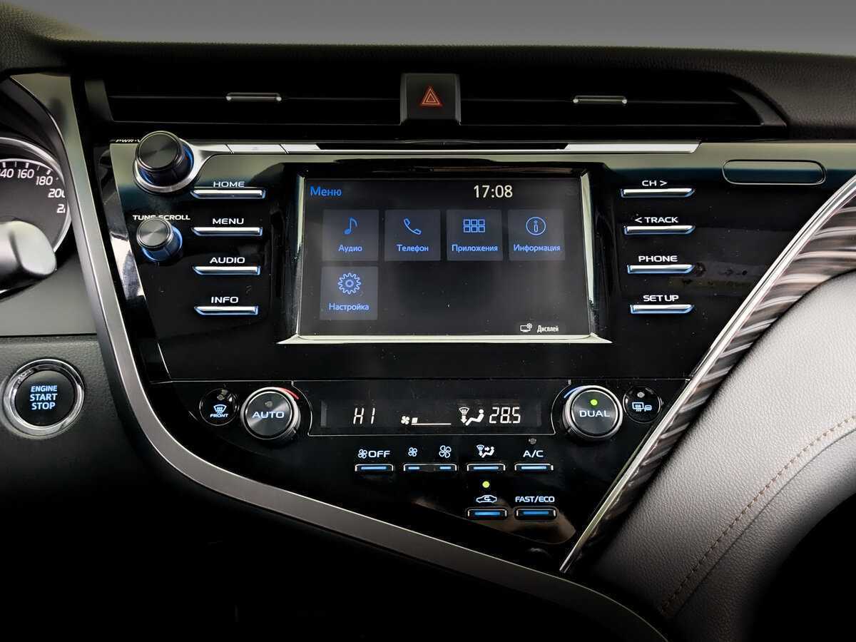 Б/У Тойота Камри 2019 года. Фото: #14