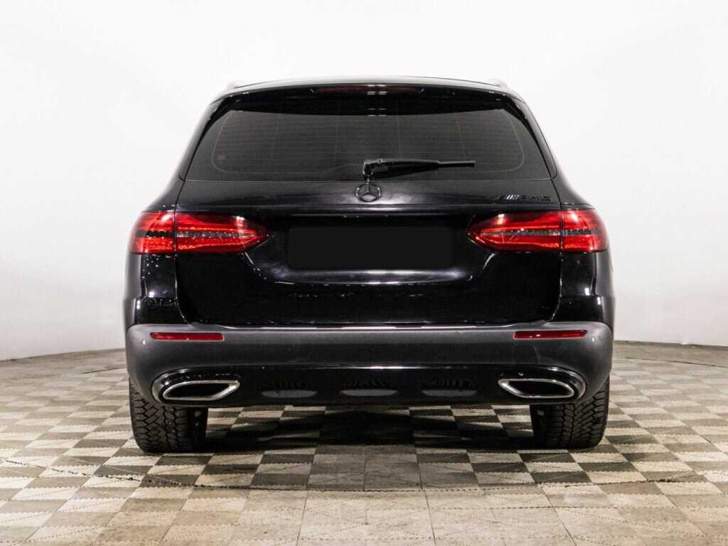 Б/У Мерседес-Бенц Е-Класс 2017 года. Фото: #5