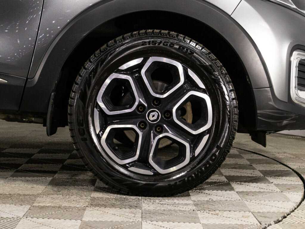 Б/У Рено Каптюр 2021 года. Фото: #18