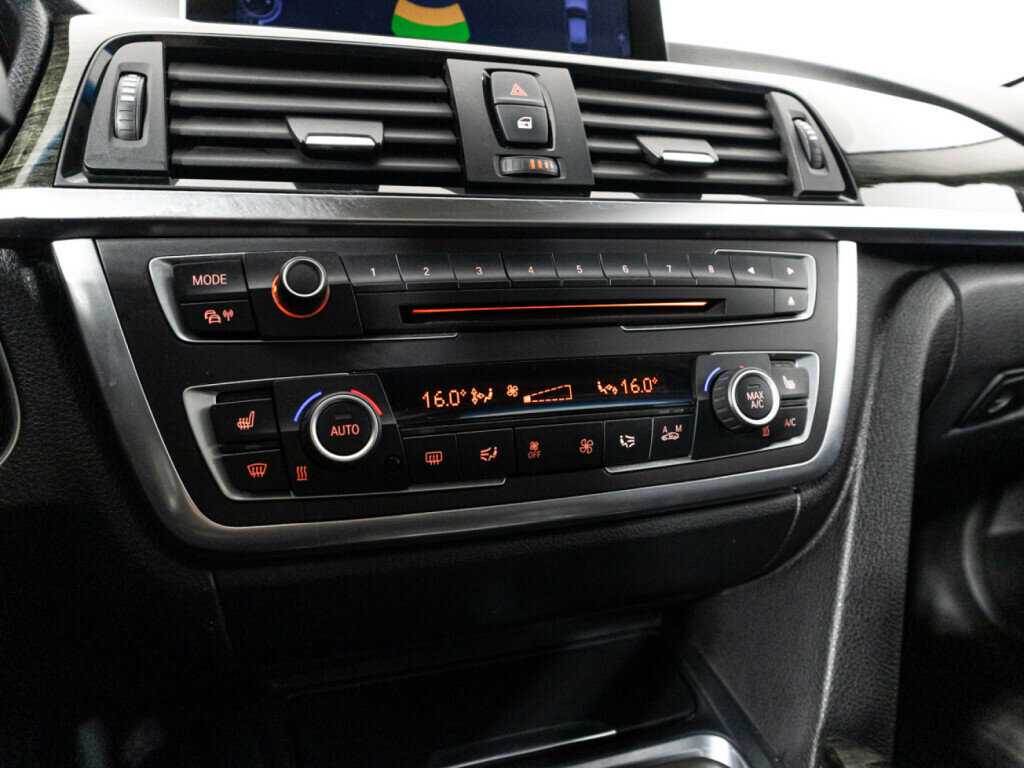 Б/У БМВ 3 серии 2012 года. Фото: #16