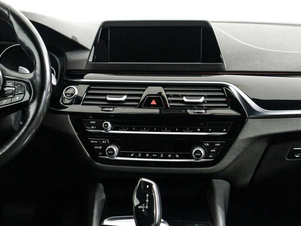 Б/У БМВ 5 серии 2018 года. Фото: #13