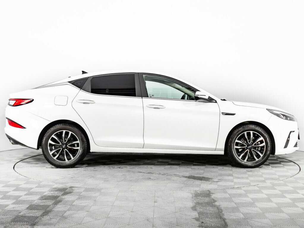 Б/У Джак Джи7 2022 года. Фото: #3