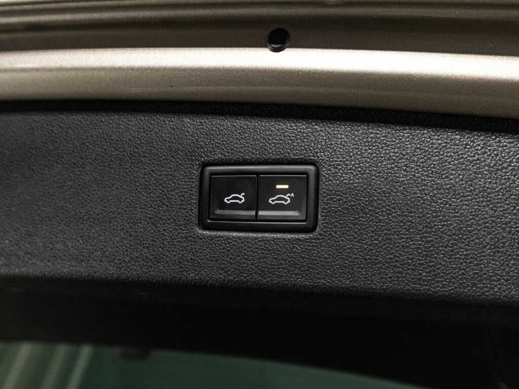 Б/У Фольксваген Тигуан 2018 года. Фото: #15