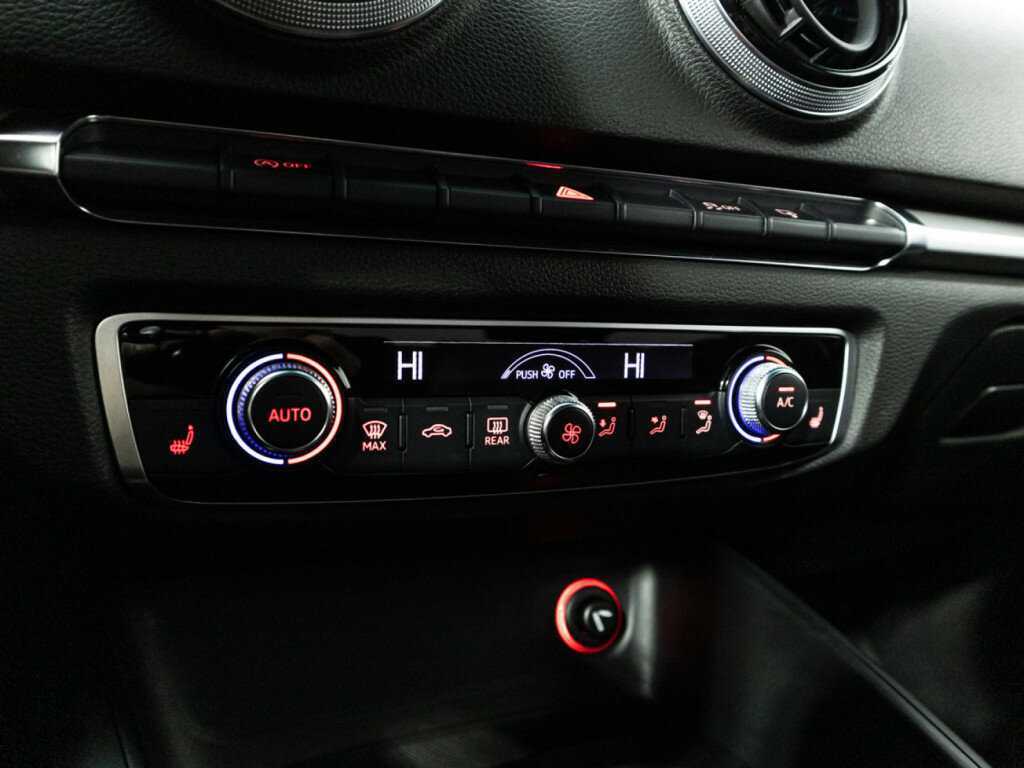 Б/У Ауди А3 2014 года. Фото: #17