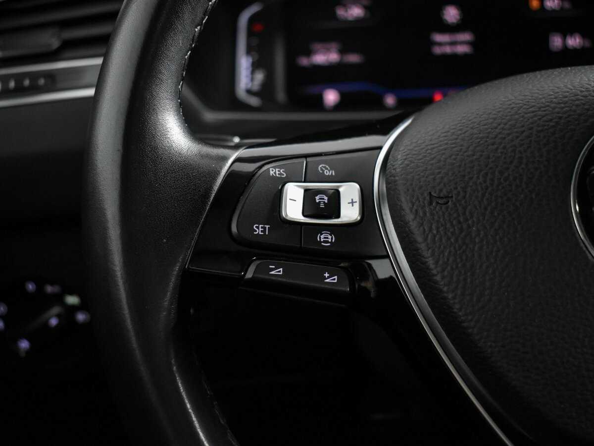 Б/У Фольксваген Тигуан 2020 года. Фото: #18