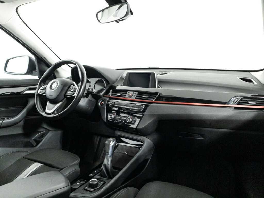 Б/У БМВ Икс1 2018 года. Фото: #8