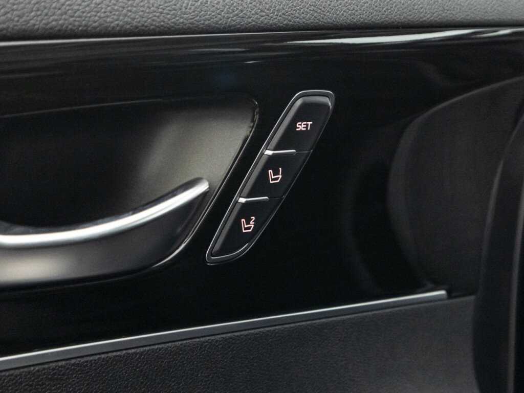 Б/У Киа Соренто 2019 года. Фото: #19