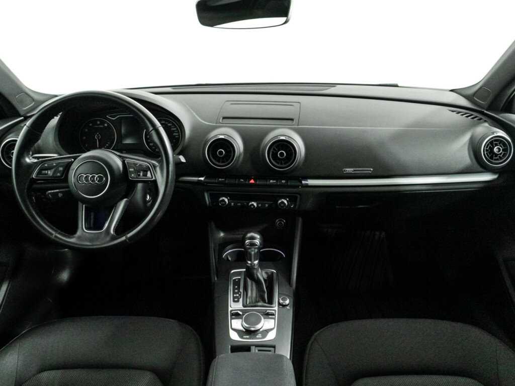 Б/У Ауди А3 2019 года. Фото: #12