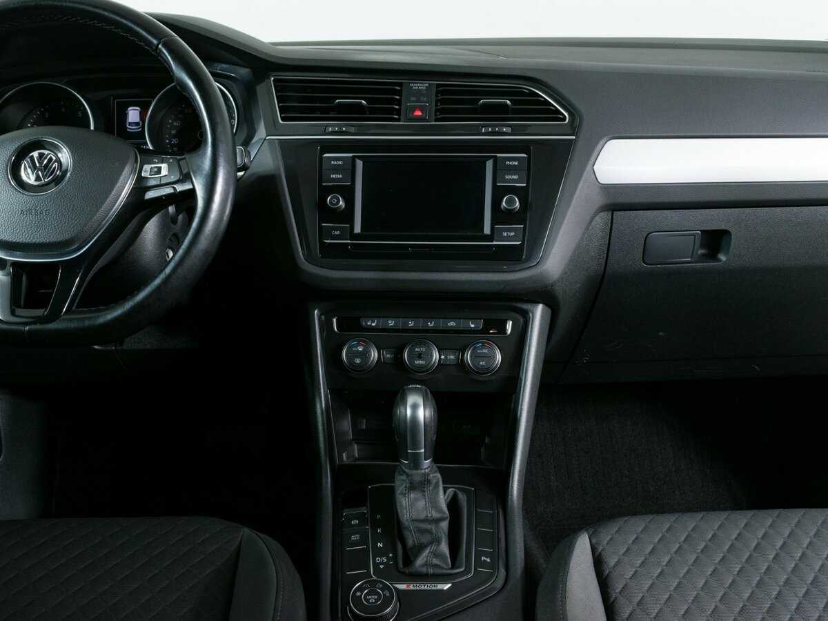 Б/У Фольксваген Тигуан 2018 года. Фото: #8