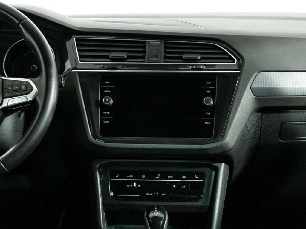 Б/У Фольксваген Тигуан 2021 года. Фото: #13