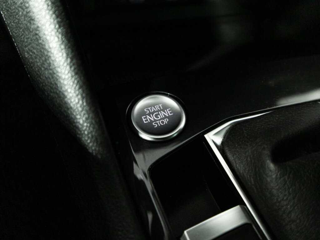 Б/У Фольксваген Тигуан 2021 года. Фото: #19