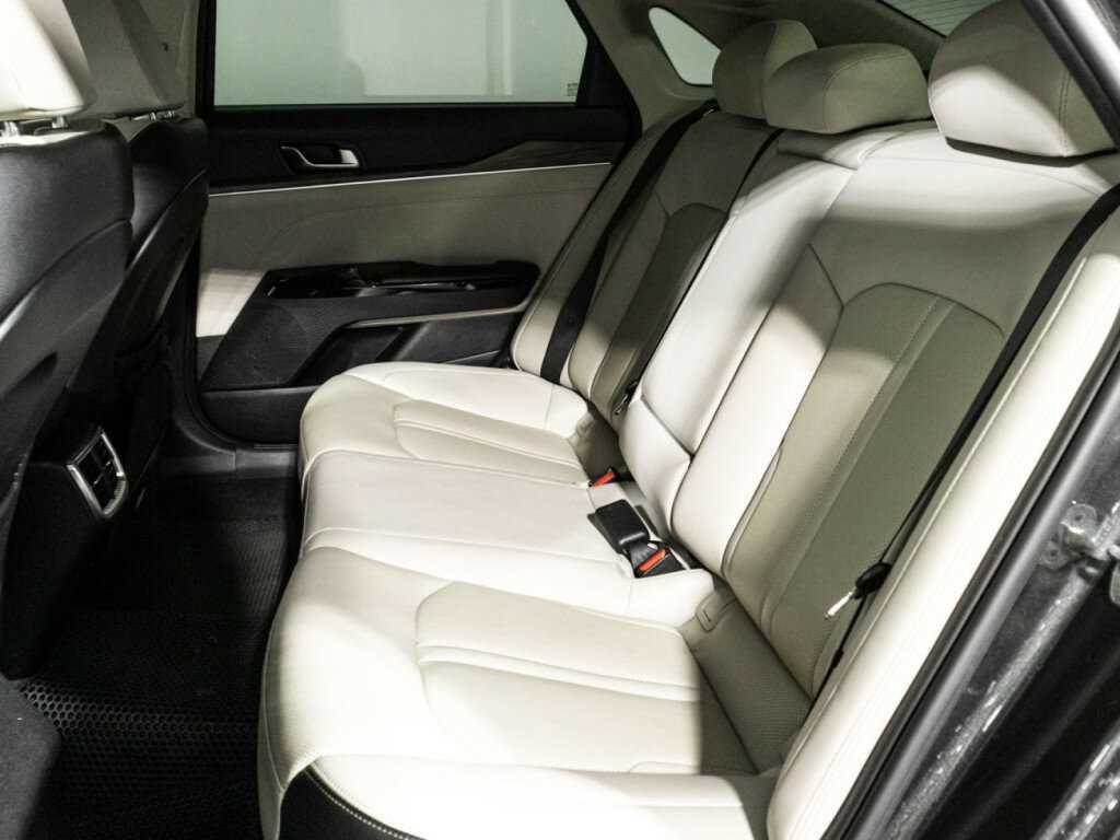 Б/У Киа К5 2021 года. Фото: #9