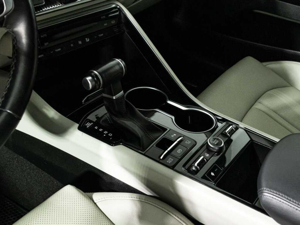 Б/У Киа К5 2021 года. Фото: #17