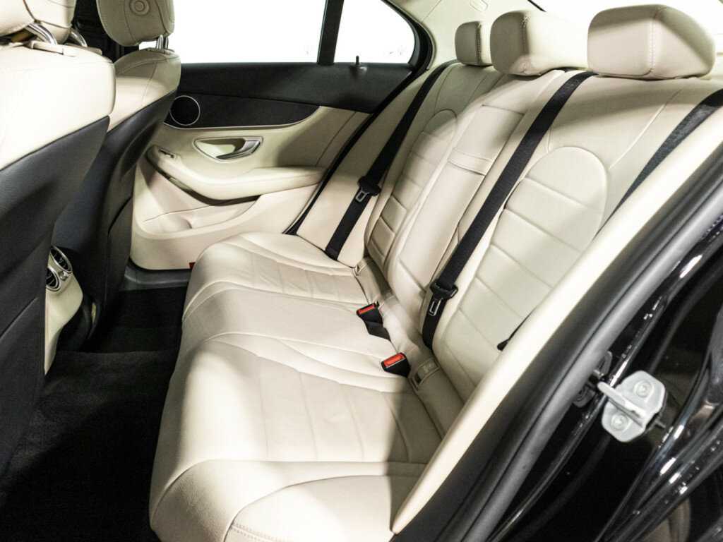 Б/У Мерседес-Бенц Ц-Класс 2014 года. Фото: #9