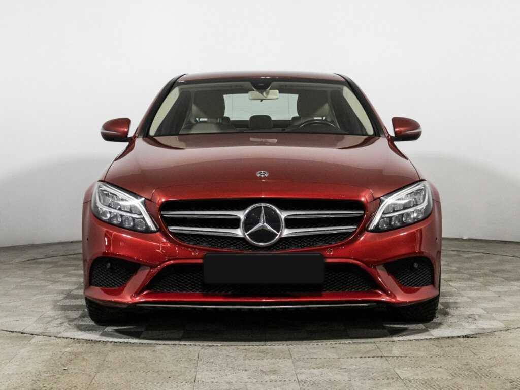 Б/У Мерседес-Бенц Ц-Класс 2019 года. Фото: #1