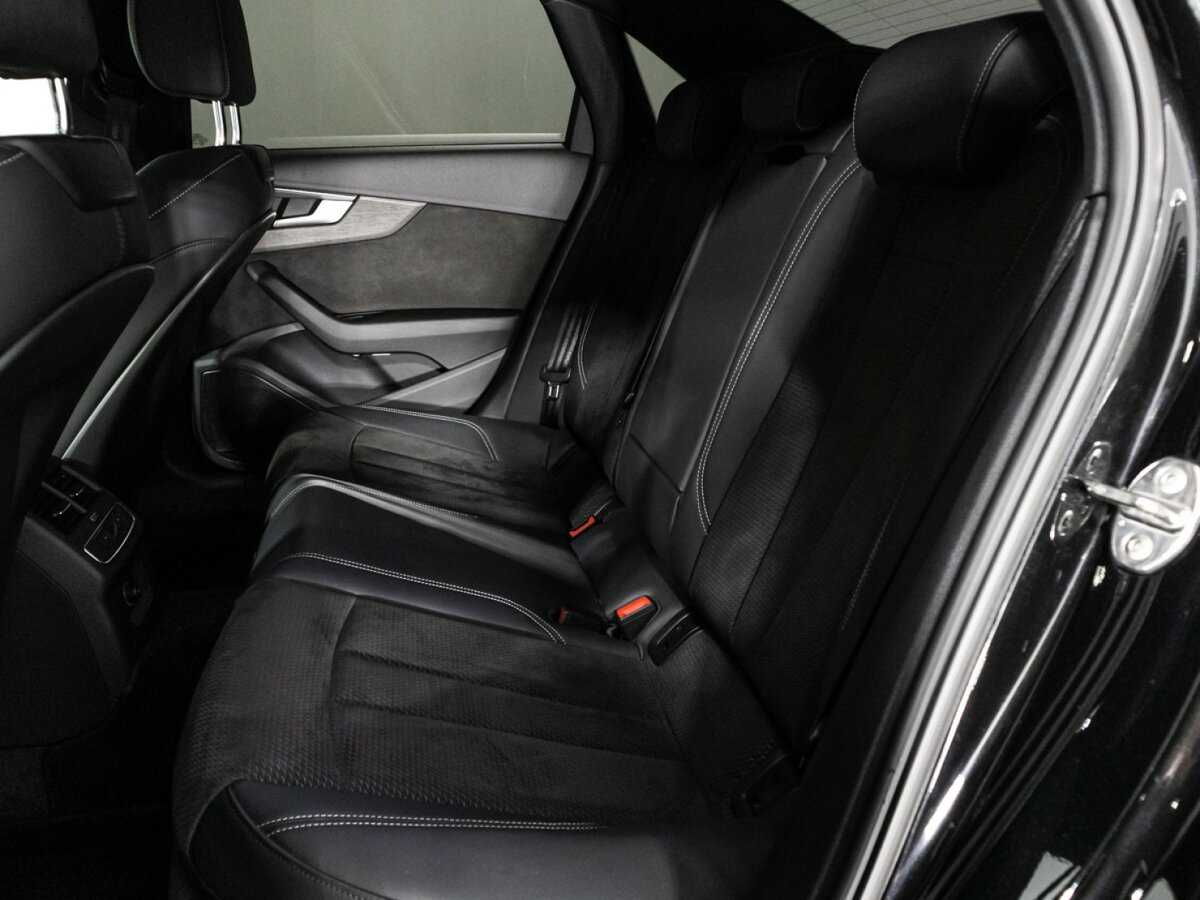 Б/У Ауди А4 2018 года. Фото: #9