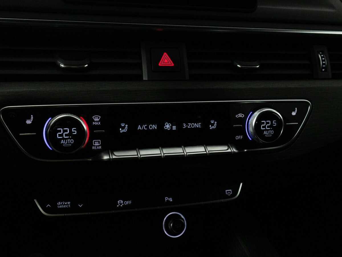 Б/У Ауди А4 2018 года. Фото: #17