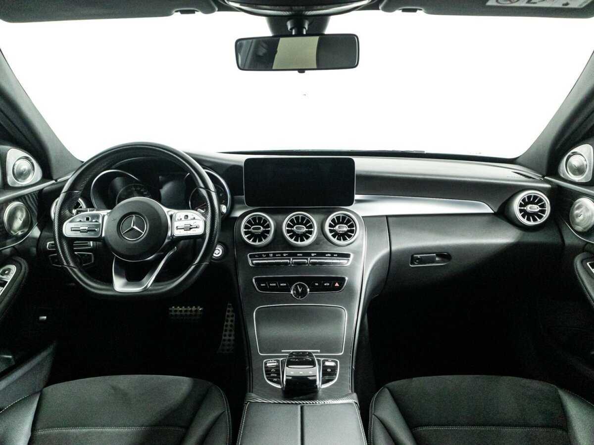 Б/У Мерседес-Бенц Ц-Класс 2018 года. Фото: #12