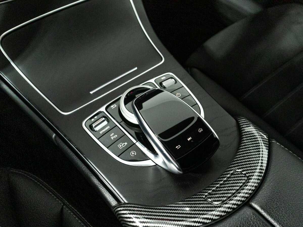 Б/У Мерседес-Бенц Ц-Класс 2018 года. Фото: #16