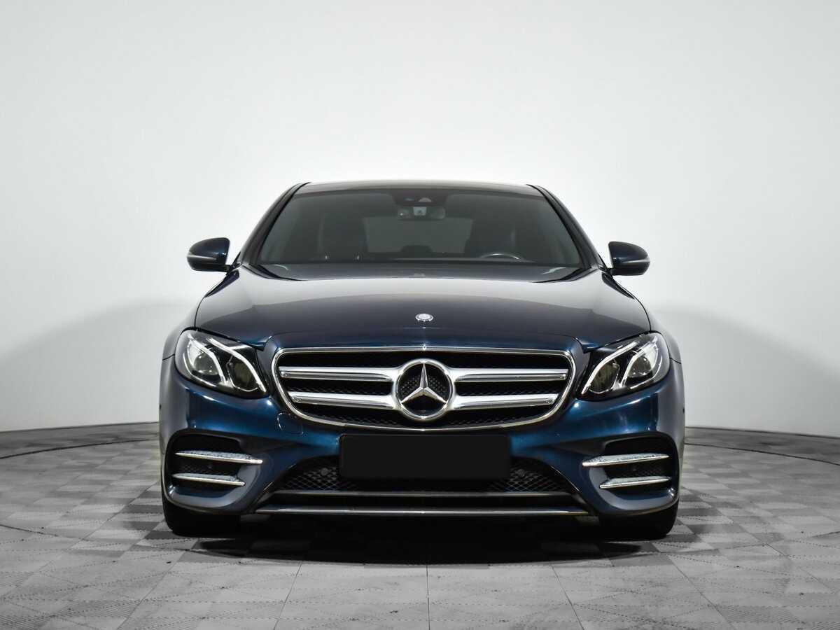 Б/У Мерседес-Бенц Е-Класс 2016 года. Фото: #1