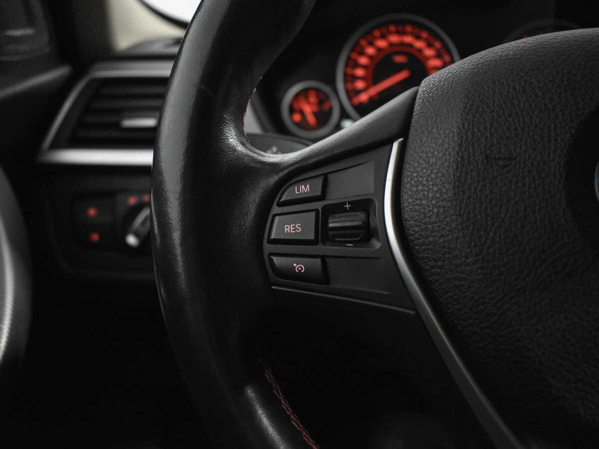 Б/У БМВ 3 серии 2017 года. Фото: #18