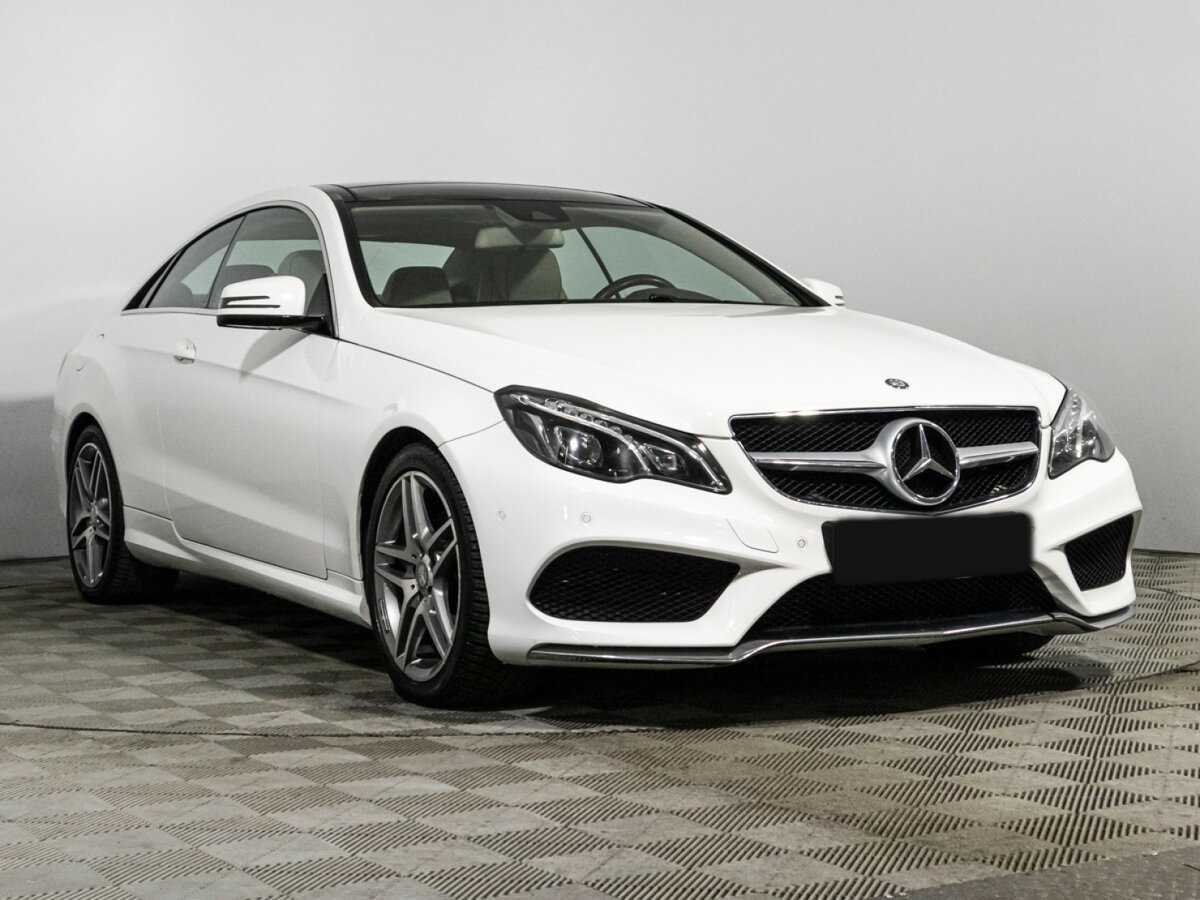 Б/У Мерседес-Бенц Е-Класс 2013 года. Фото: #2