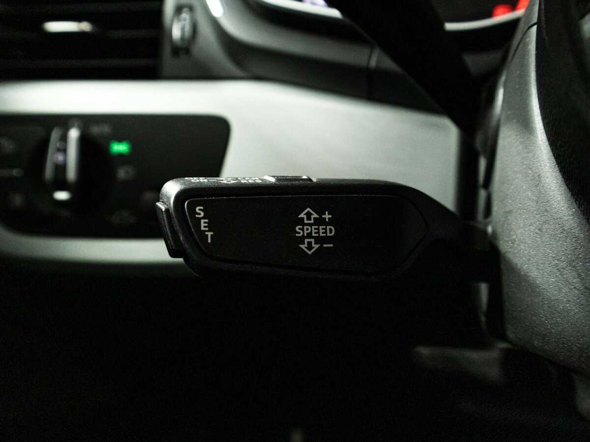 Б/У Ауди А4 2019 года. Фото: #19