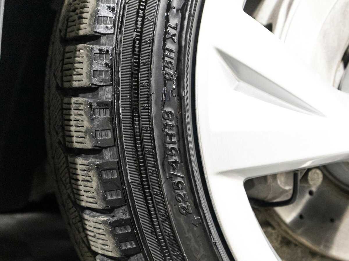 Б/У Ауди А4 2019 года. Фото: #24