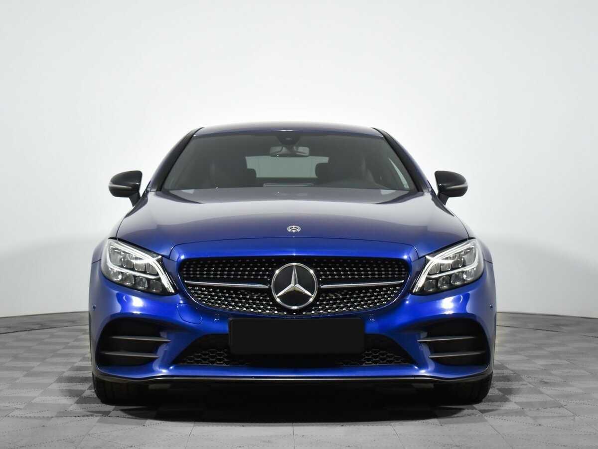 Б/У Мерседес-Бенц Ц-Класс 2018 года. Фото: #1