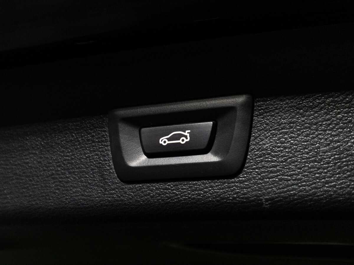 Б/У БМВ Икс3 2015 года. Фото: #15