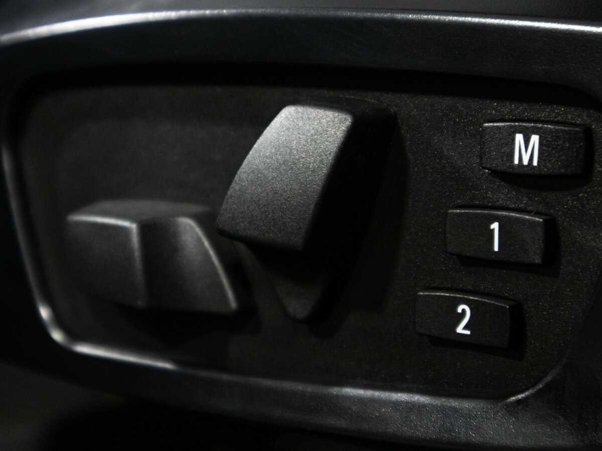 Б/У БМВ Икс3 2015 года. Фото: #16