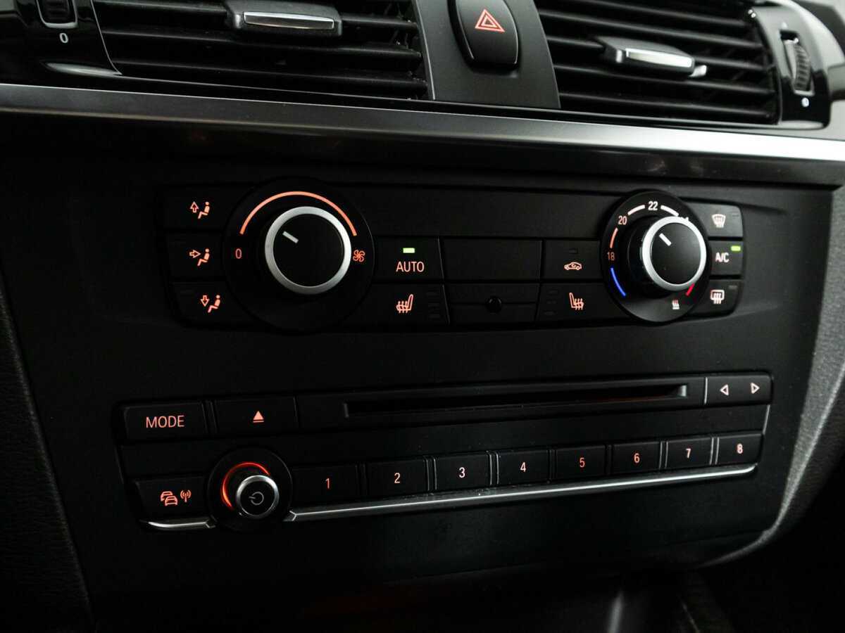 Б/У БМВ Икс3 2015 года. Фото: #20