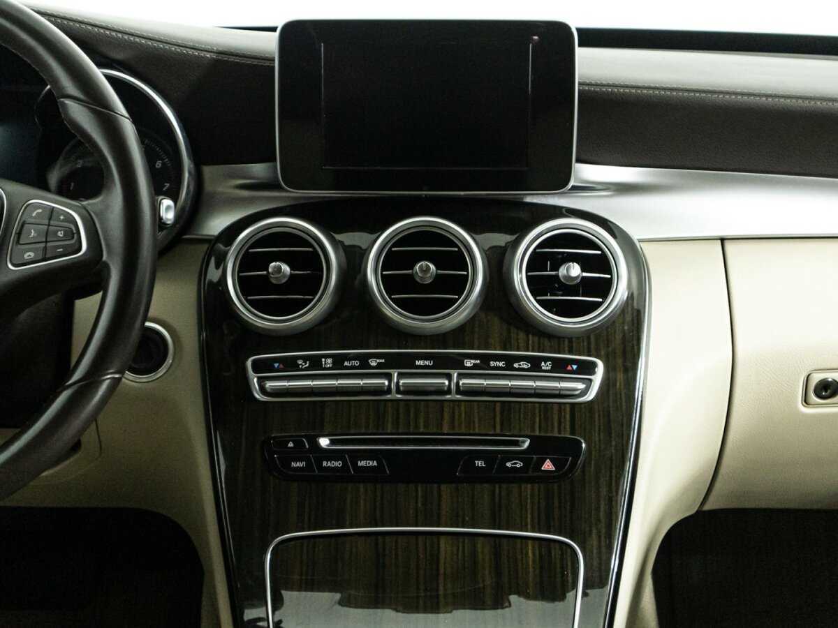 Б/У Мерседес-Бенц Ц-Класс 2017 года. Фото: #13