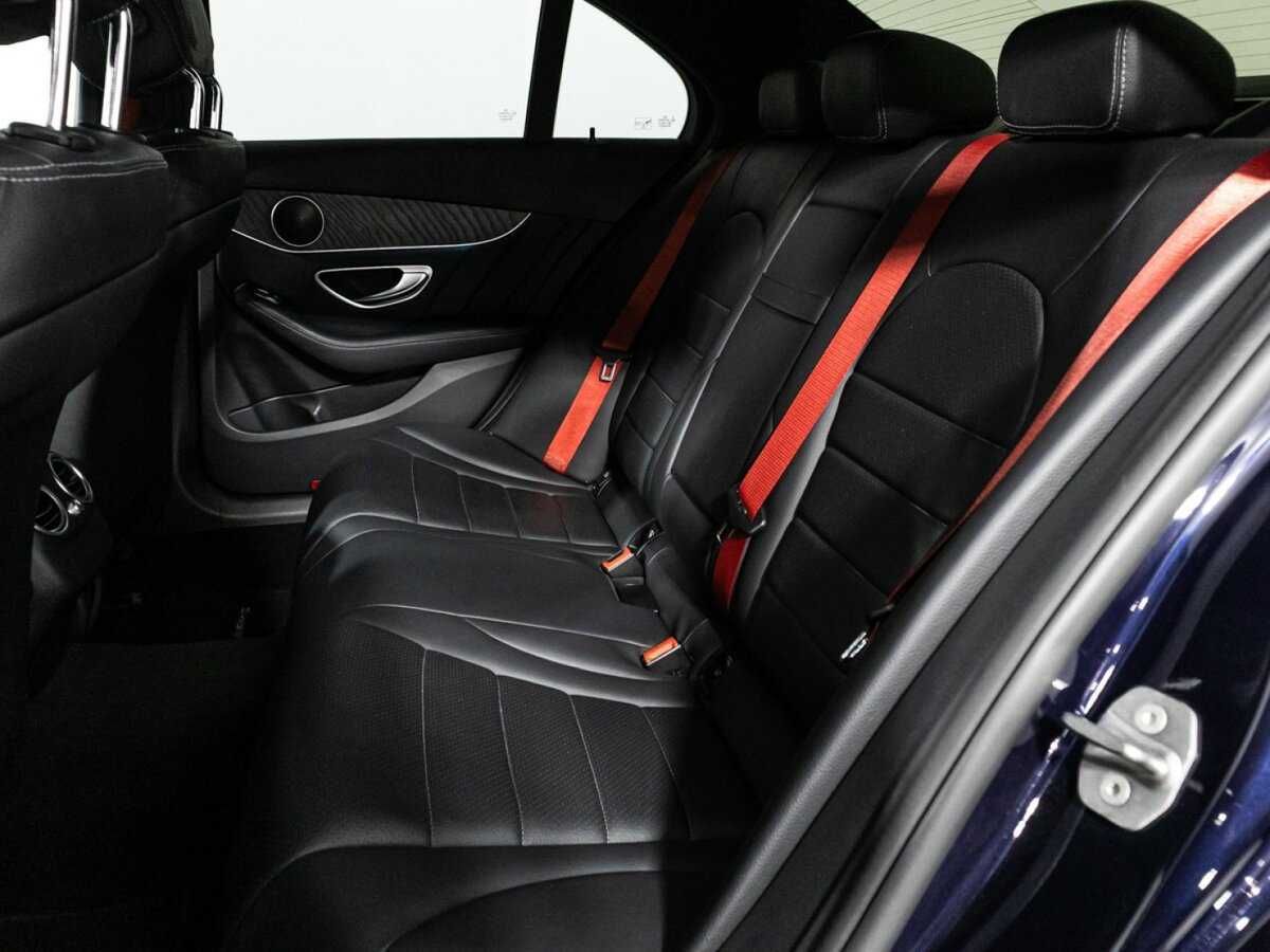 Б/У Мерседес-Бенц Ц-Класс 2017 года. Фото: #9