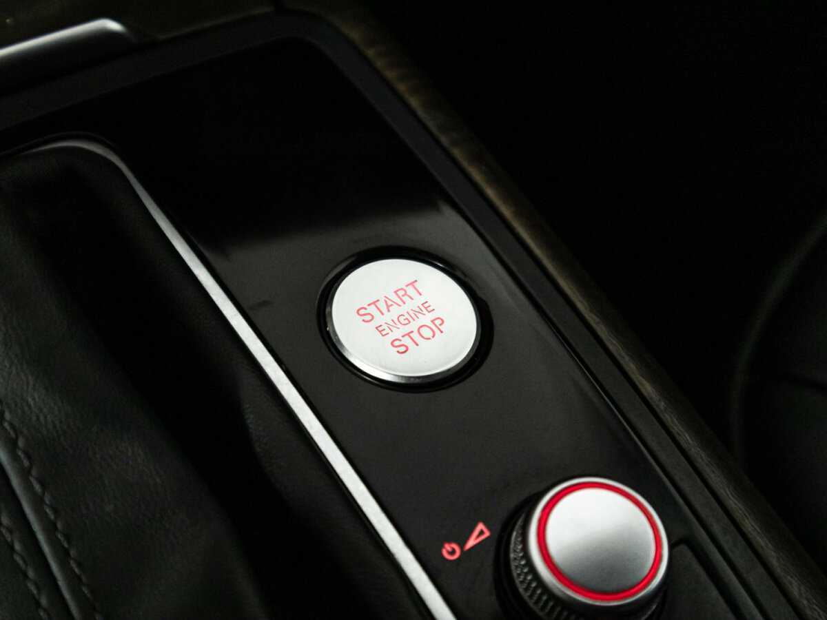 Б/У Ауди А6 2015 года. Фото: #17