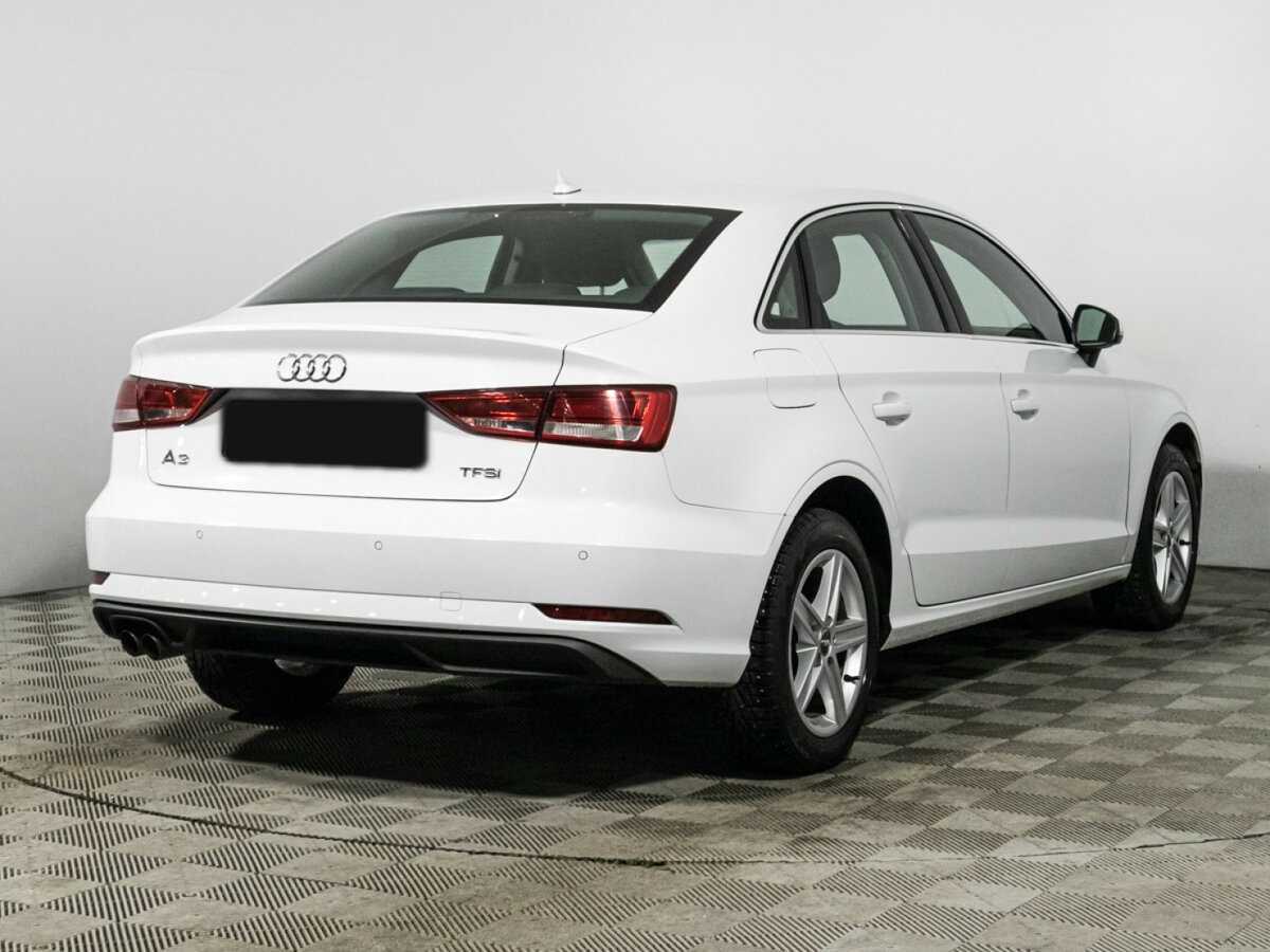 Б/У Ауди А3 2017 года. Фото: #4