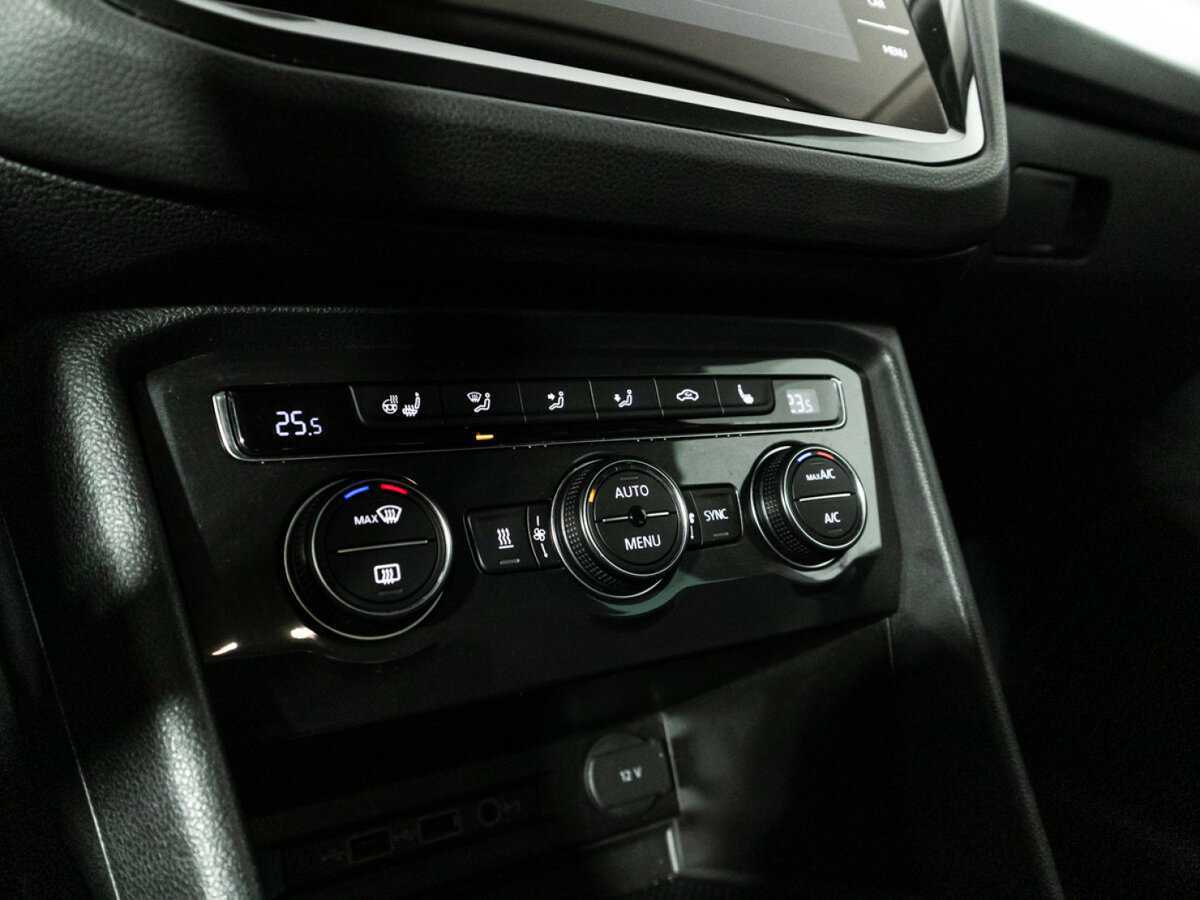 Б/У Фольксваген Тигуан 2019 года. Фото: #14