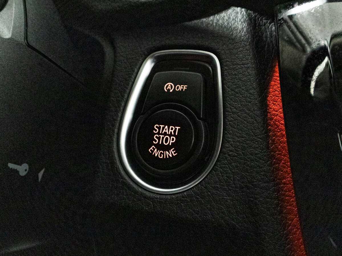 Б/У БМВ 3 серии 2018 года. Фото: #17