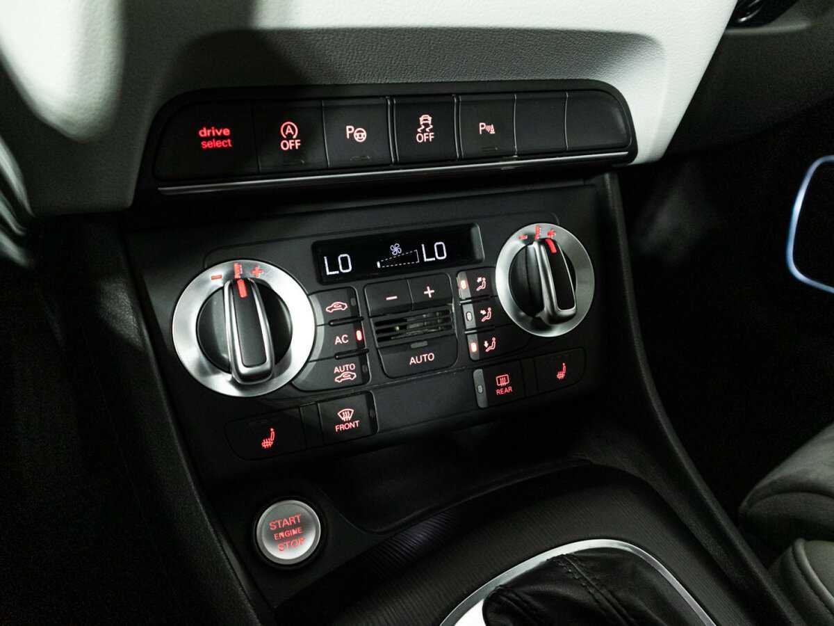 Б/У Ауди К3 2012 года. Фото: #17