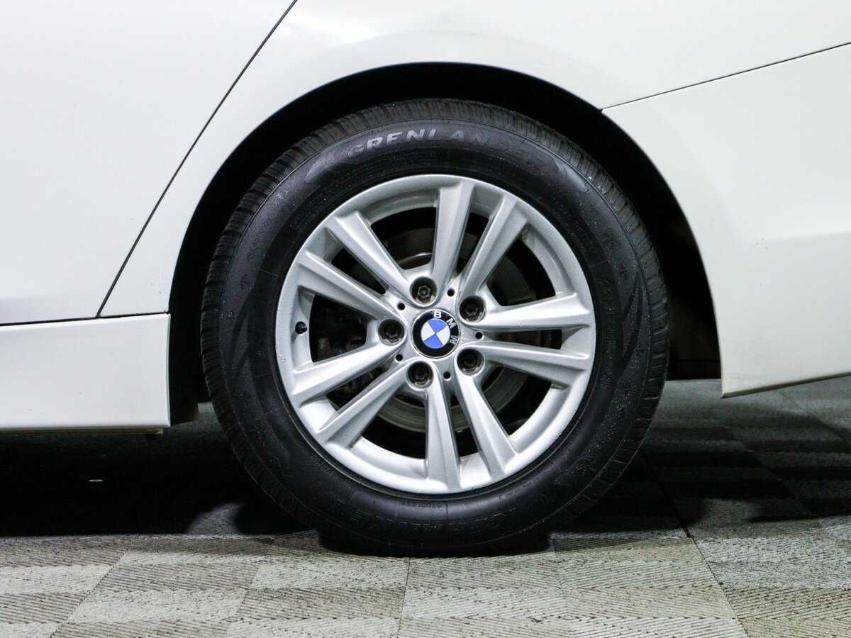 Б/У БМВ 3 серии 2015 года. Фото: #12