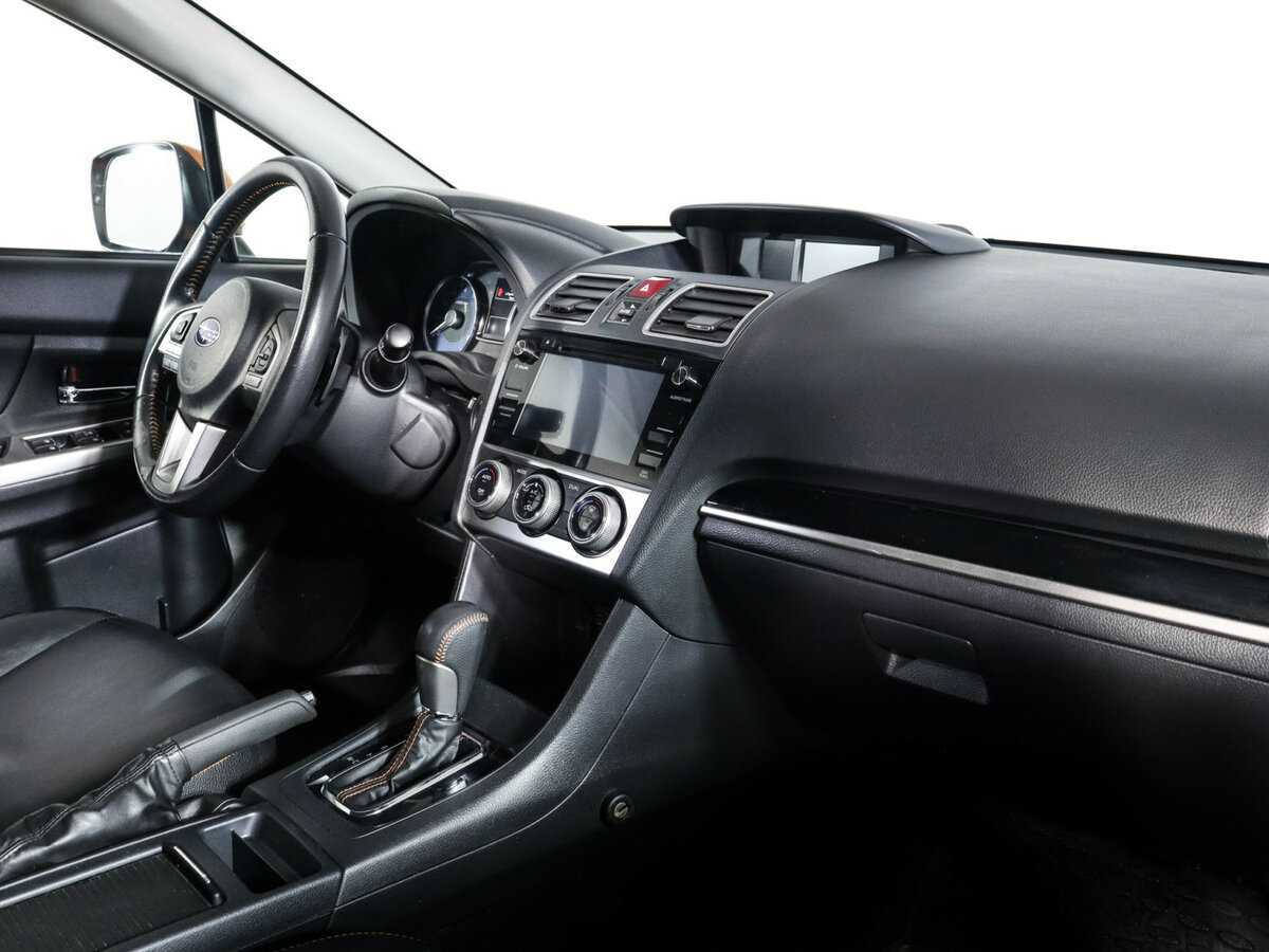 Б/У Субару ИксВи 2015 года. Фото: #5