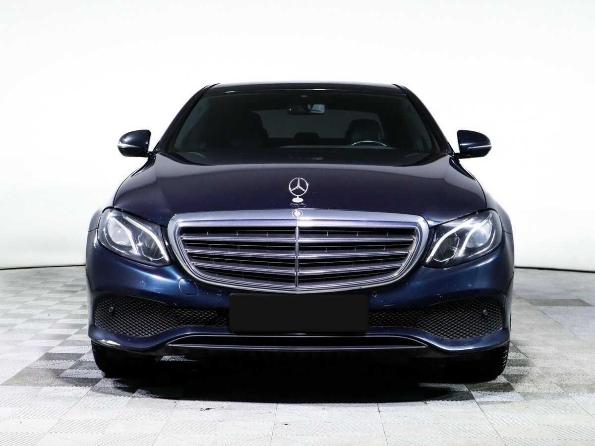 Б/У Мерседес-Бенц Е-Класс 2016 года. Фото: #1