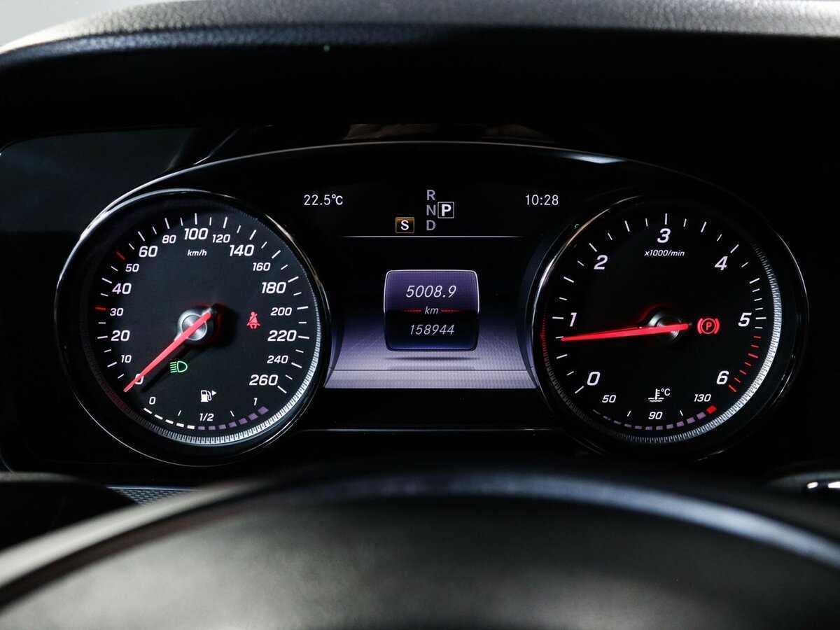 Б/У Мерседес-Бенц Е-Класс 2016 года. Фото: #7