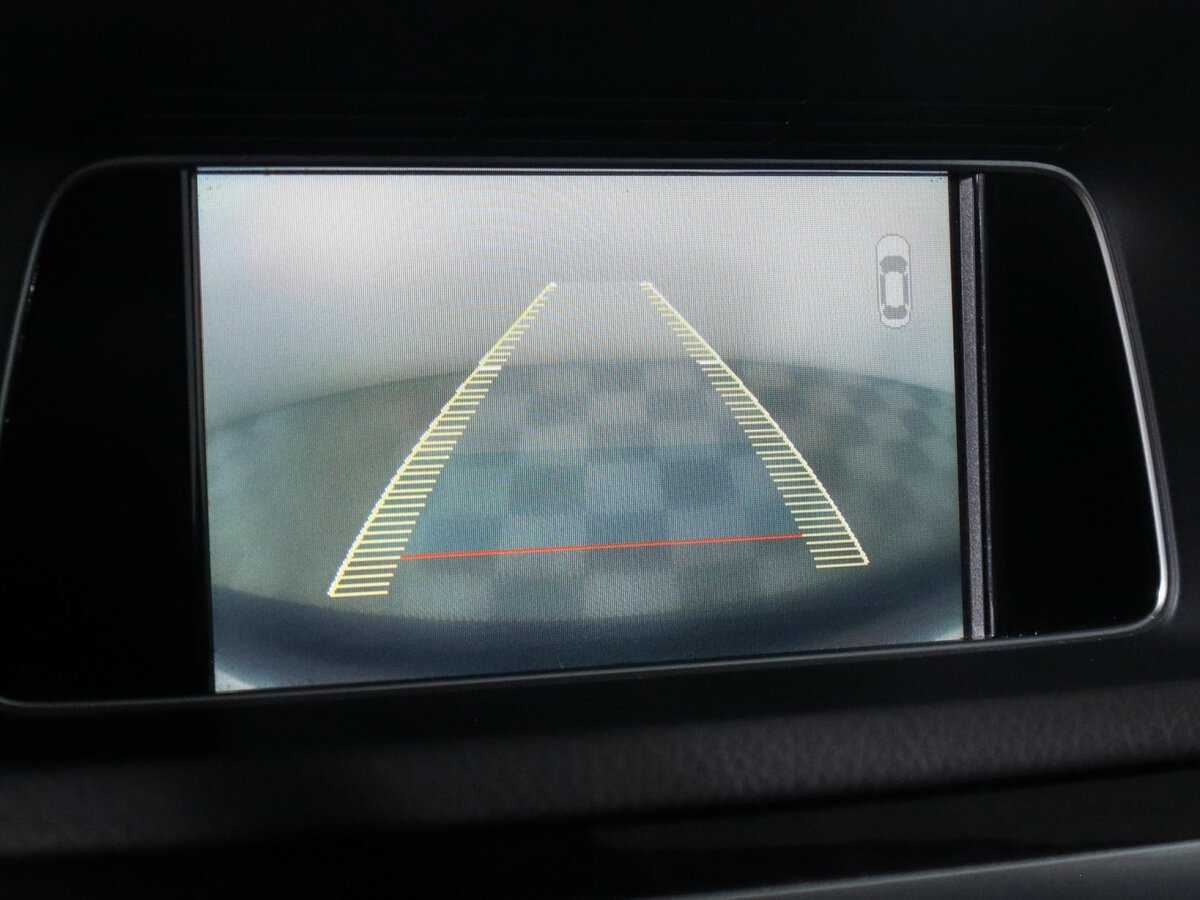 Б/У Мерседес-Бенц Е-Класс 2015 года. Фото: #19