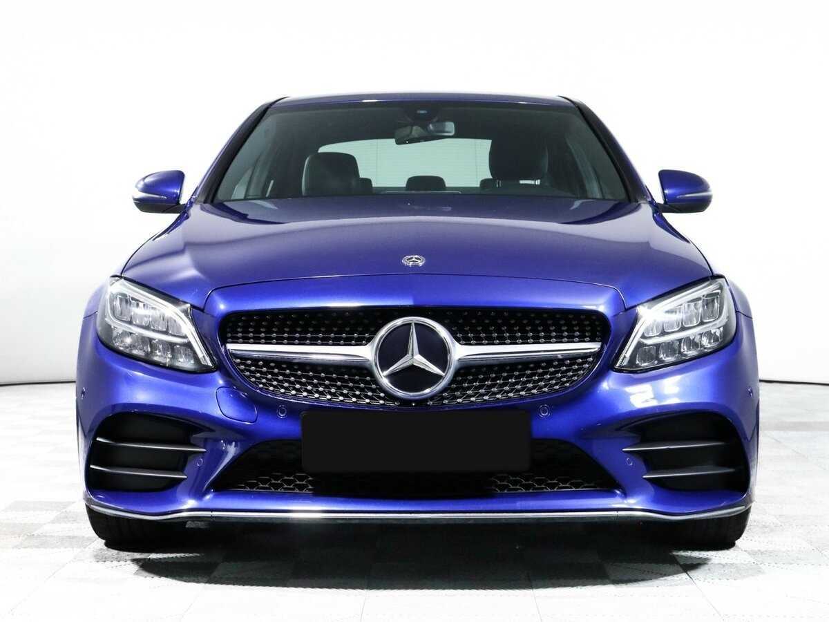 Б/У Мерседес-Бенц Ц-Класс 2018 года. Фото: #1